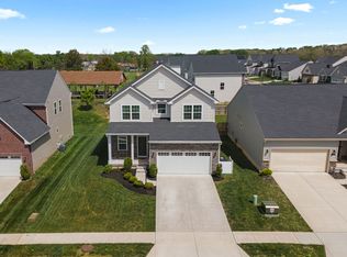 6 Cascade Dr, Fairborn, OH 45324