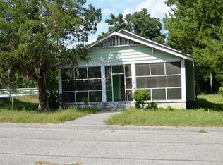 217 Pleasant St E, Allendale, SC 29810