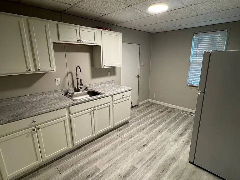 800 Mill St — Photo 5