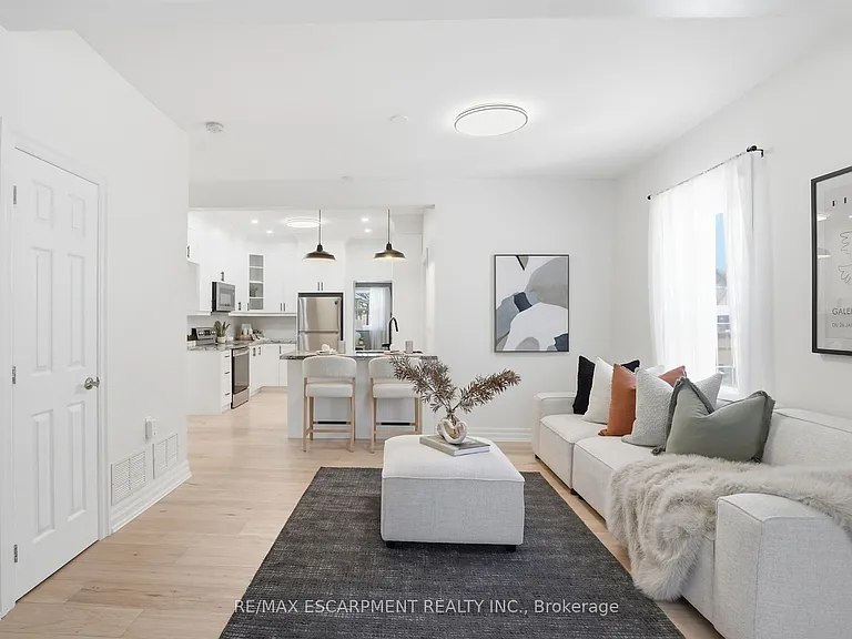 118 Victoria St — Photo 5