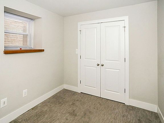 5th image of 2326 N Southport Ave