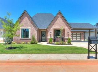 2017 Wiregrass Dr, Edmond, OK 73025