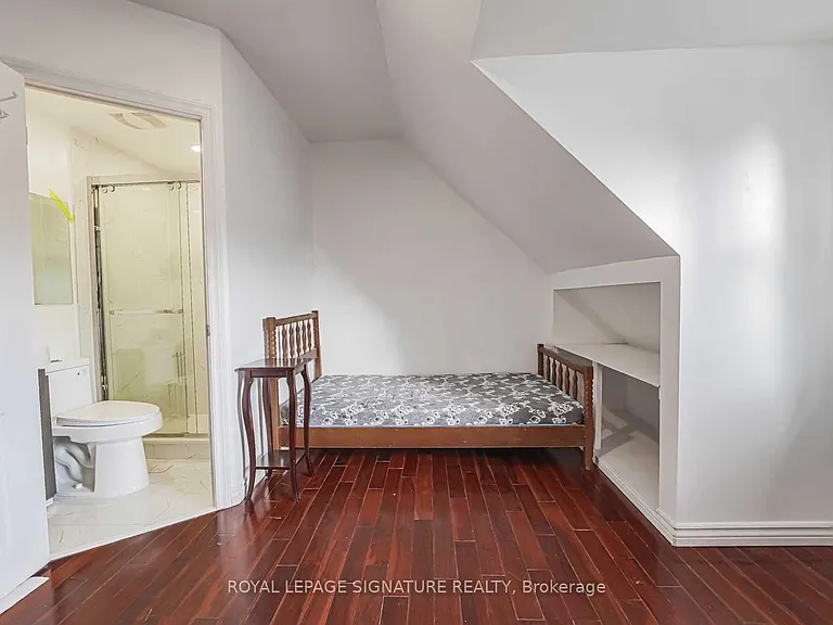 80 Markham St — Photo 9