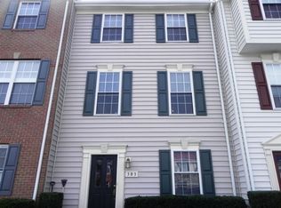303 Kirby St, Manassas Park, VA 20111