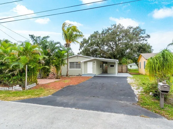 913 Mathis Street, Lake Worth, FL 33461