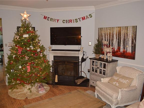 2nd image of 113 Heather Way APT F