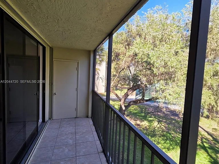8065 SW 107th Ave #214 — Photo 15