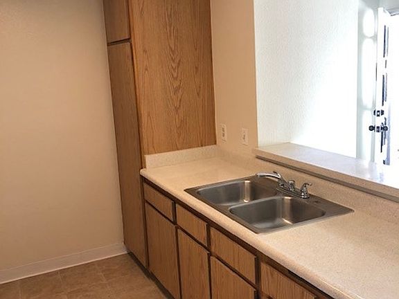 5th image of 7500 Crescent Ave APT 134