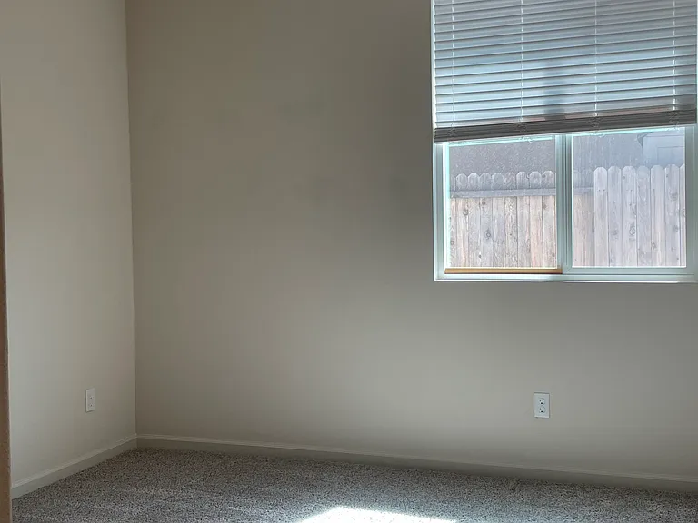 5032 Grasscreek Dr — Photo 22