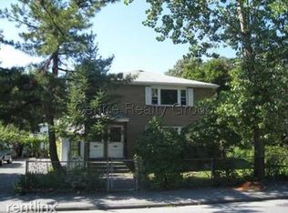 94 Dale St, Waltham, MA 02451