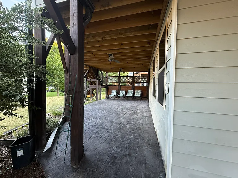 120 Bailey Park — Photo 48