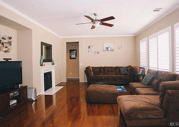 2nd image of 16044 Begonia Ave