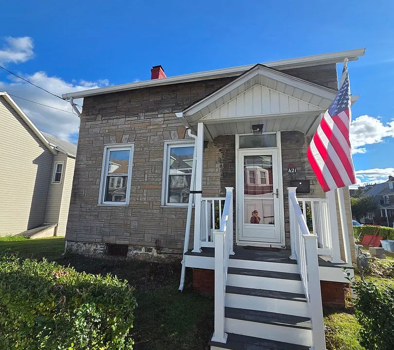 421 Prospect Ave