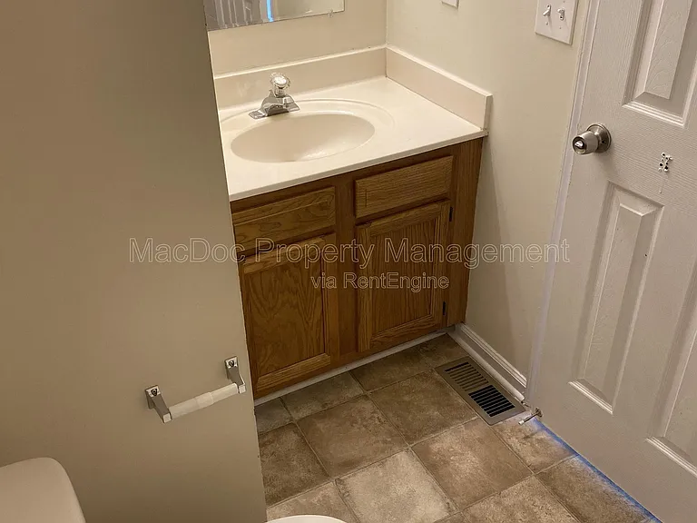 2909 Broyhill Ct — Photo 27