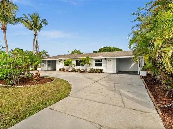 781 101st AVE N, NAPLES, FL 34108