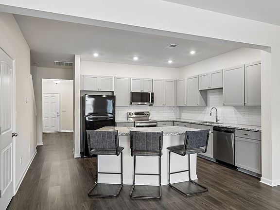 4th image of 2631 Sherman Way