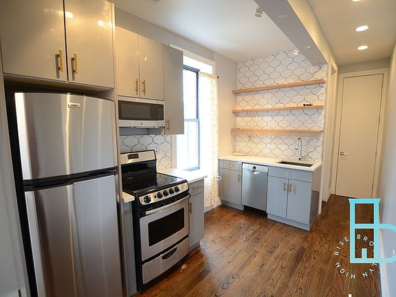 3rd image of 419 Throop Ave APT 2L