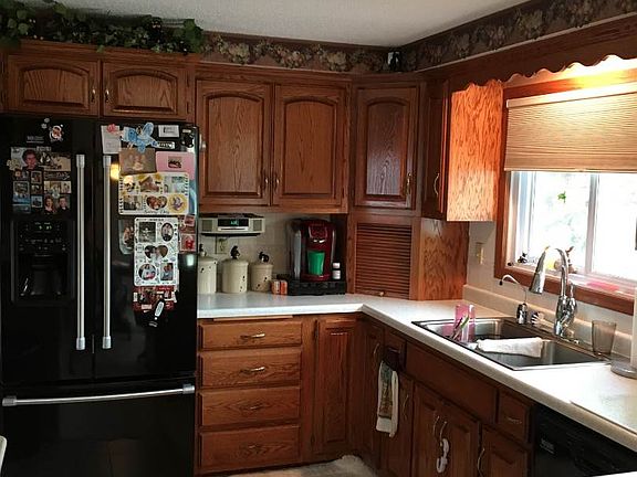 4th image of 2110 Sunset Ln