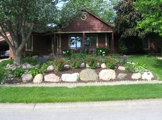 8030 Spruce Creek Pl, Fort Wayne, IN 46825