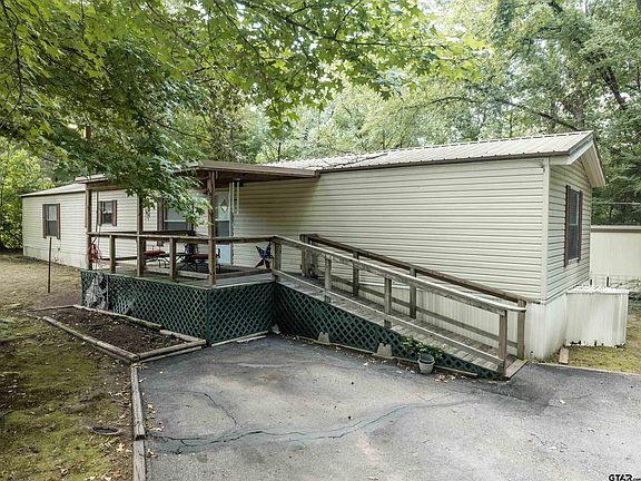 5th image of 190 E Sycamore Ln