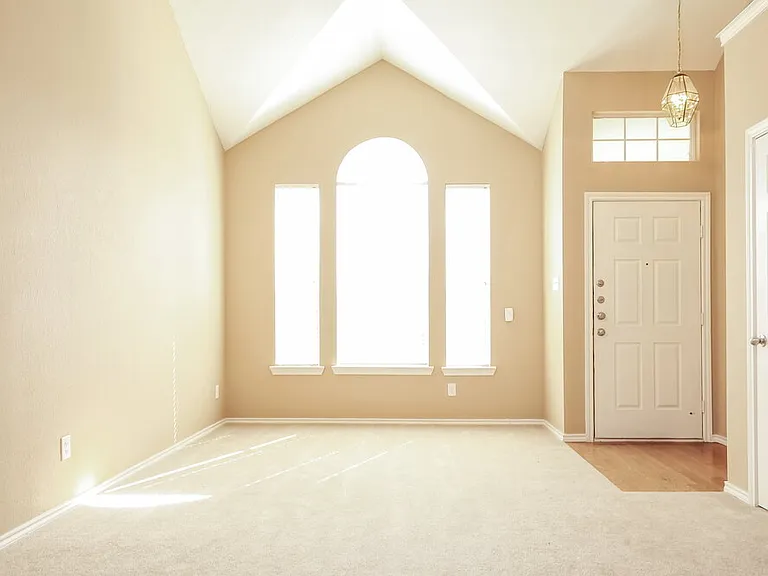 3011 Renaissance Dr — Photo 2