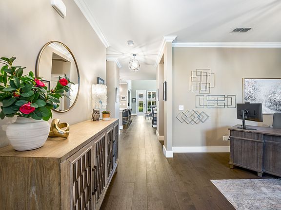 4th image of 115 Cape Private Cir