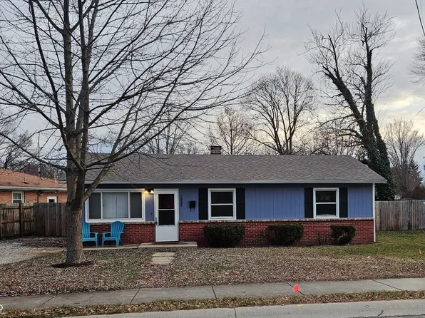 1521 E Buchanan St, Plainfield, IN 46168