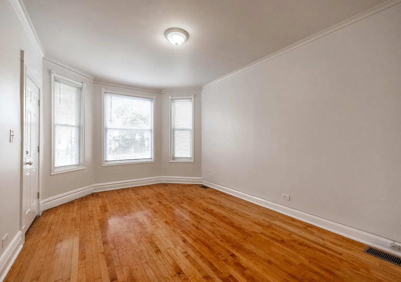 2937 North Kimball Avenue #1 — Photo 2