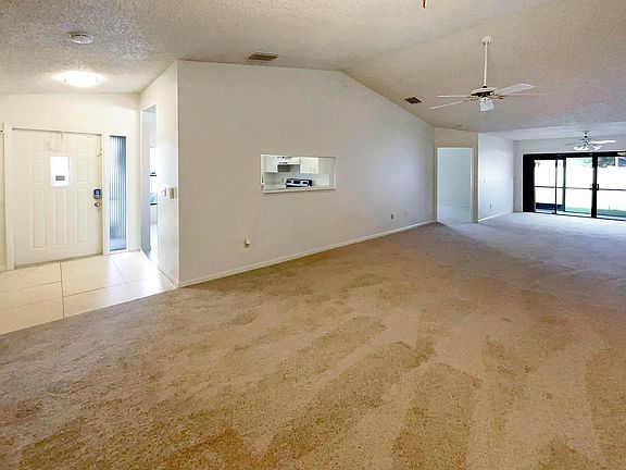 3rd image of 4622 Amherst Dr #62