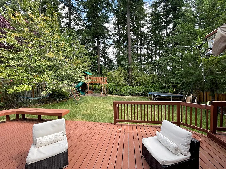 11920 SW Finch St — Photo 37