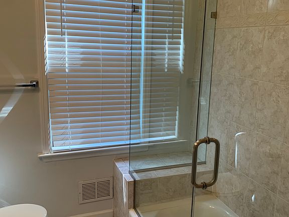 5th image of 71 Dunnell Rd #2