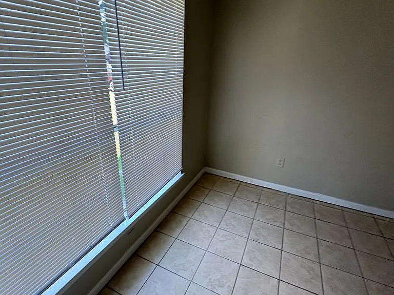3385 Barbwood Dr — Photo 20