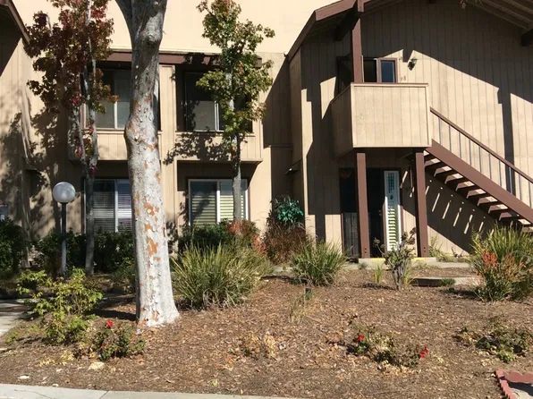 6580 College Grove Dr Unit 98, San Diego, CA 92115