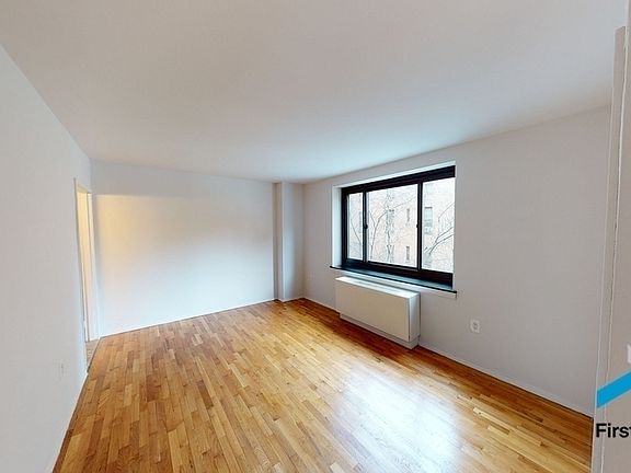 3rd image of 284 Mott St APT 4M