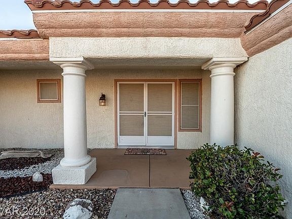 4th image of 8909 Sandspring Dr