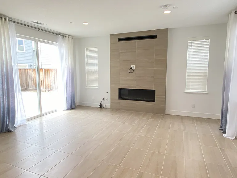 2611 California Ave — Photo 3