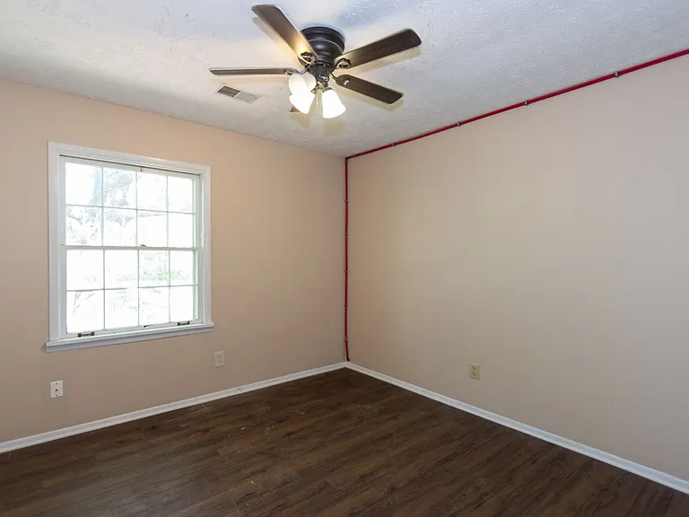 3720 Sunny Hill Dr — Photo 10