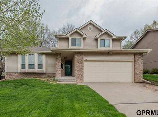 15534 Charles St, Omaha, NE 68154