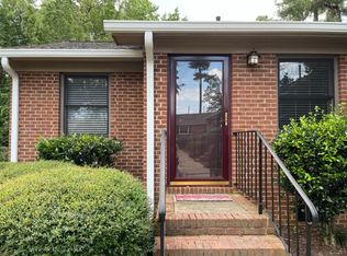 110 New Cooper Sq #110, Chapel Hill, NC 27517