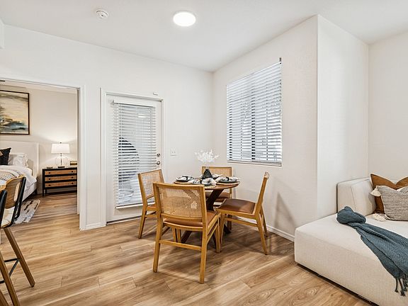 4th image of 2222 S Dobson Rd APT 2009