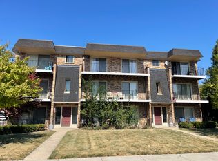 3050 Bernice Rd APT 3B, Lansing, IL 60438