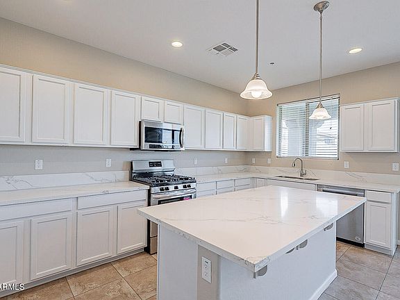 4th image of 30905 N 138TH Avenue