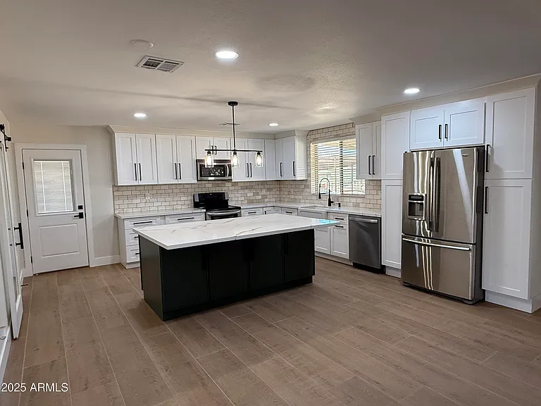 6703 E Calle De Las Estrellas — Photo 7