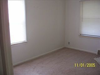 4th image of 1840 University Ave