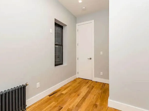 510 Jackson Avenue image 9 of 9