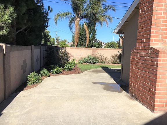 3rd image of 9131 Mediterranean Dr