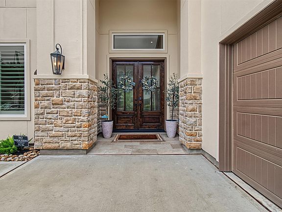 3rd image of 21926 Canyon Trail Way
