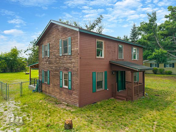 3rd image of 3925 Sheridan Rd