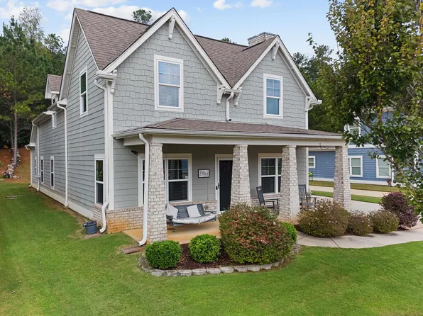 160 Lakeridge Dr, Trussville, AL 35173