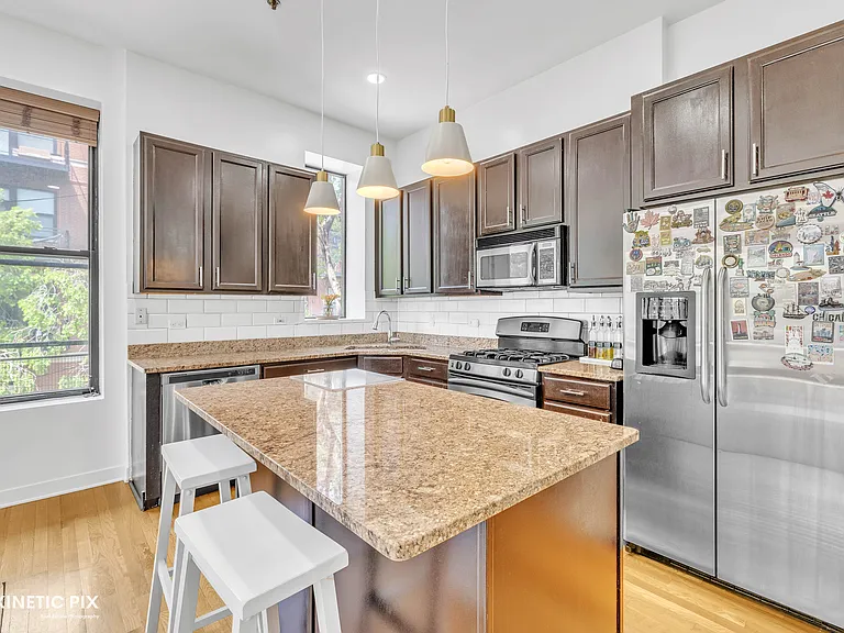 1 S Leavitt St #210 — Photo 17